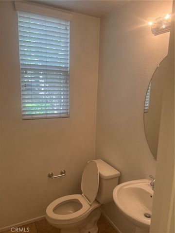 15723 Parkhouse 6, Fontana, CA 92336