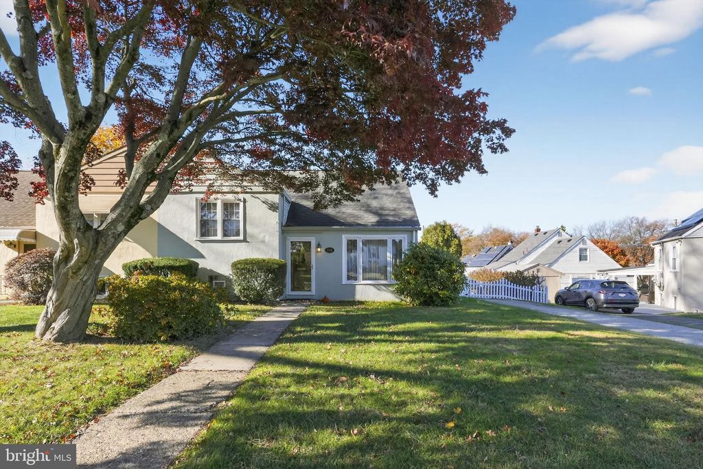 838 CLYDE LN, Philadelphia, PA 19128