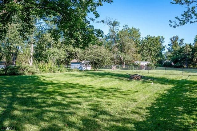 325 Triangle Rd, Hillsborough Twp., NJ 08844
