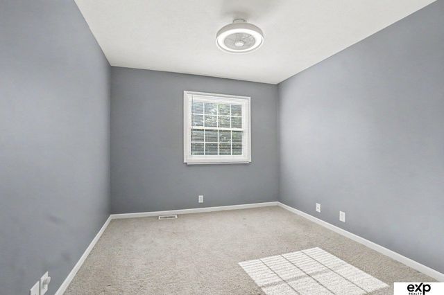 5027 S 164 Street, Omaha, NE 68135