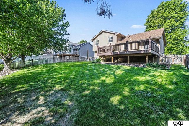 5027 S 164 Street, Omaha, NE 68135