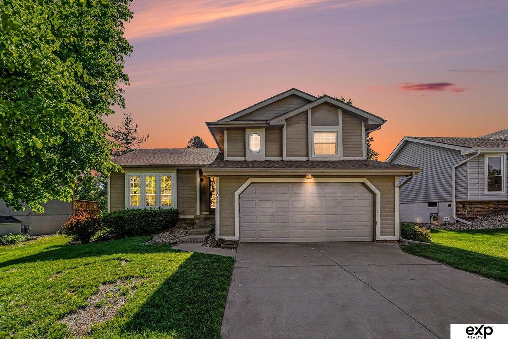 5027 S 164 Street, Omaha, NE 68135
