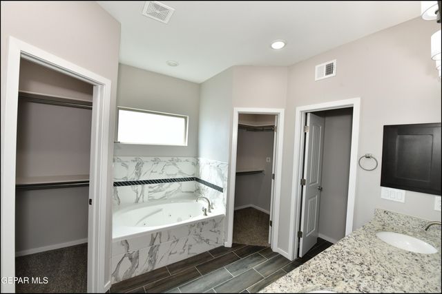 544 CEDARWOOD Drive, El Paso, TX 79928