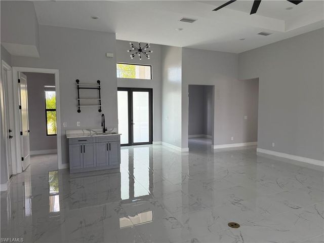 2505 SW 17th PL, Cape Coral, FL 33914