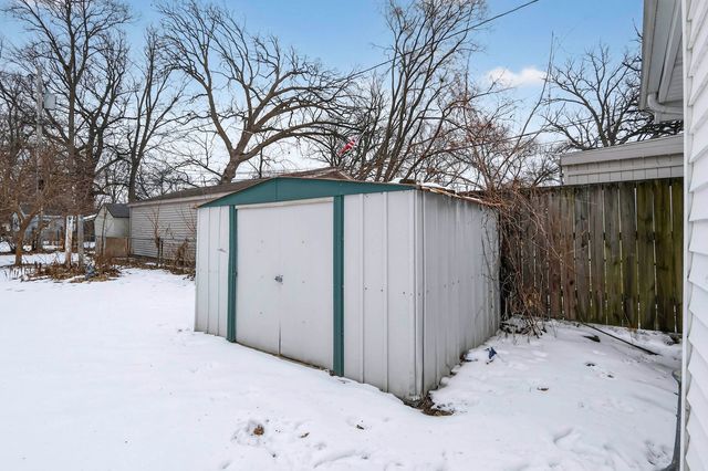 28 Liberty Boulevard, Machesney Park, IL 61115