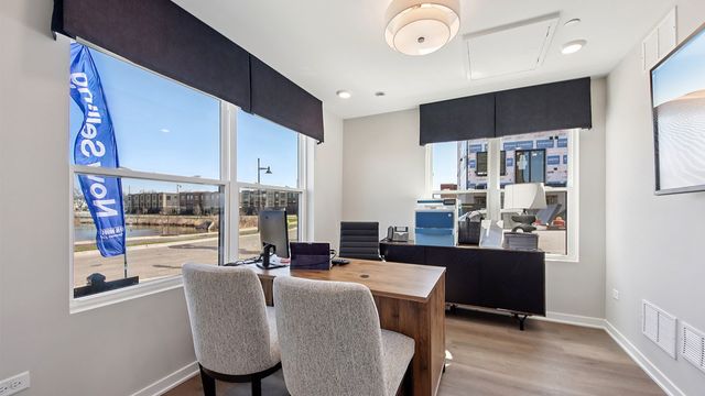 2226 Waters Edge Drive, Schaumburg, IL 60173