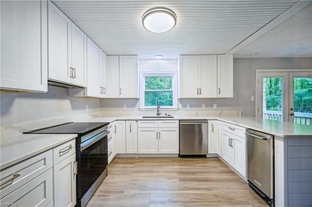 1609 Jackson RD, Suffolk, VA 23434
