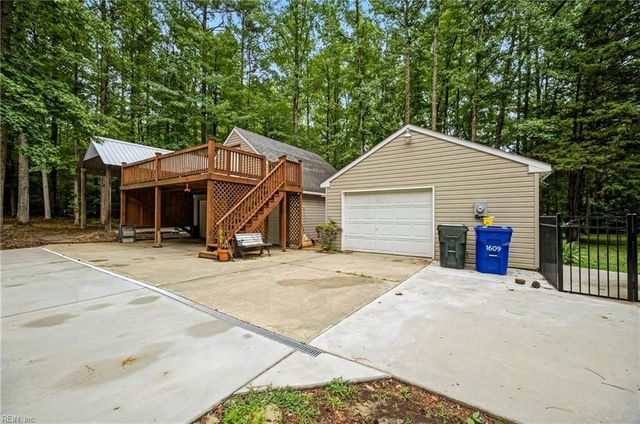 1609 Jackson RD, Suffolk, VA 23434