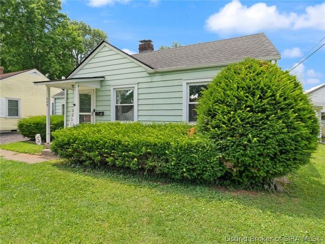 609 W Utica Street, Sellersburg, IN 47172