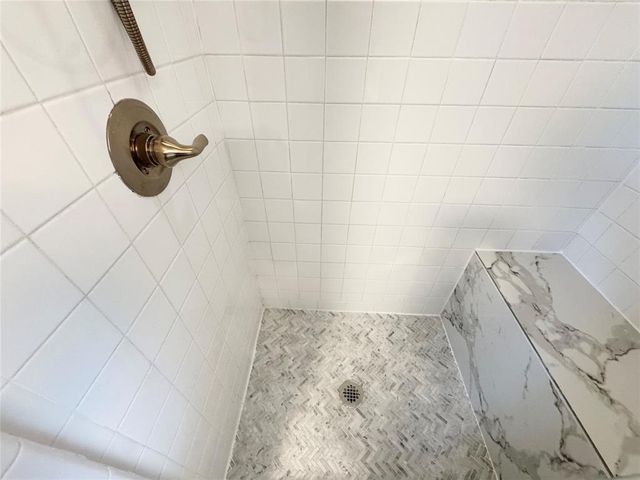 8225 NW 83rd Place, Oklahoma City, OK 73132