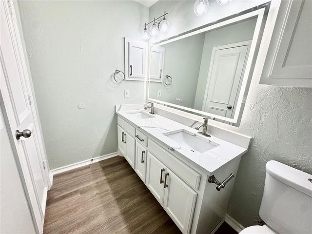 8225 NW 83rd Place, Oklahoma City, OK 73132