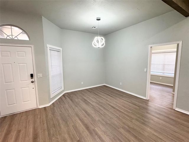 8225 NW 83rd Place, Oklahoma City, OK 73132