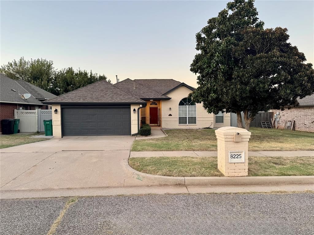 8225 NW 83rd Place, Oklahoma City, OK 73132