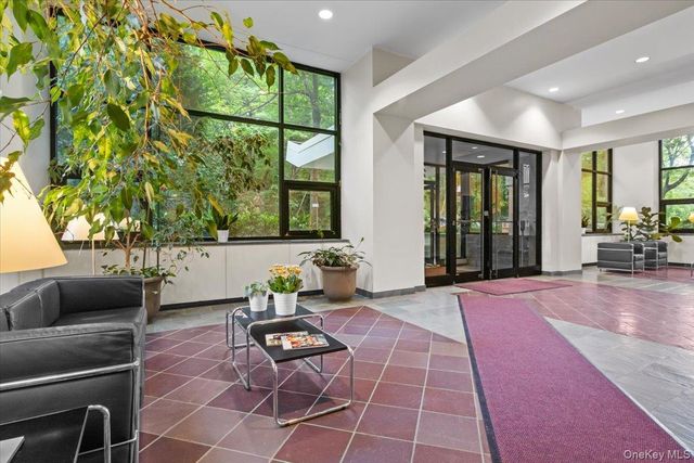 2575 Palisade Avenue 2C, Bronx, NY 10463