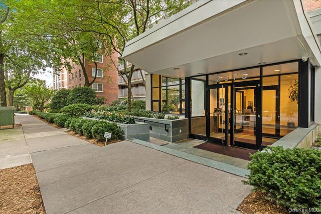 2575 Palisade Avenue 2C, Bronx, NY 10463