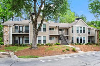 1214 Lake Pointe Circle, Roswell, GA 30075