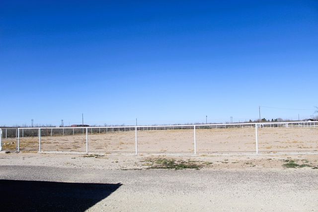 4795 N Gonzalez Rd, Fort Stockton, TX 79735