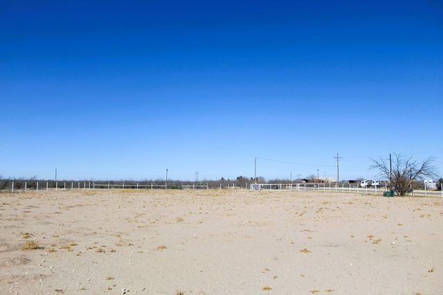 4795 N Gonzalez Rd, Fort Stockton, TX 79735