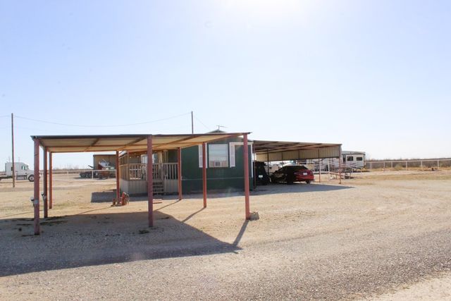 4795 N Gonzalez Rd, Fort Stockton, TX 79735