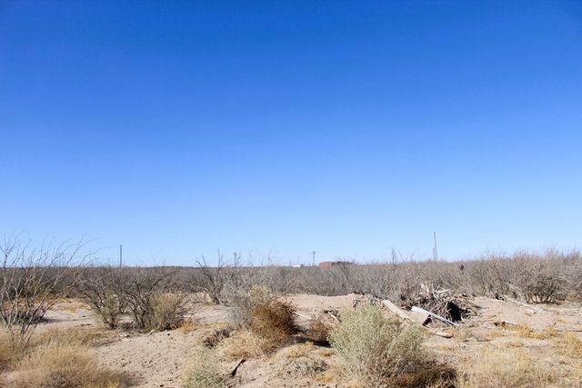 4795 N Gonzalez Rd, Fort Stockton, TX 79735