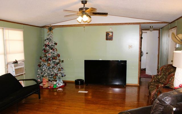 4795 N Gonzalez Rd, Fort Stockton, TX 79735