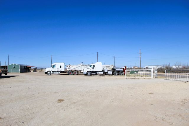 4795 N Gonzalez Rd, Fort Stockton, TX 79735