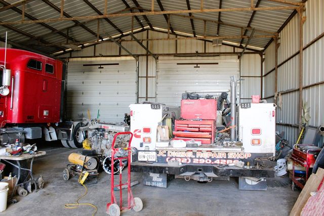 4795 N Gonzalez Rd, Fort Stockton, TX 79735