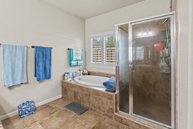 7287 W San Bruno Avenue, Fresno, CA 93723