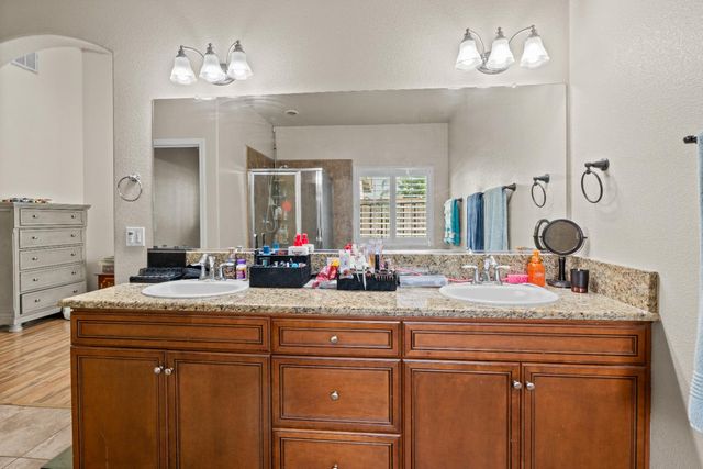 7287 W San Bruno Avenue, Fresno, CA 93723