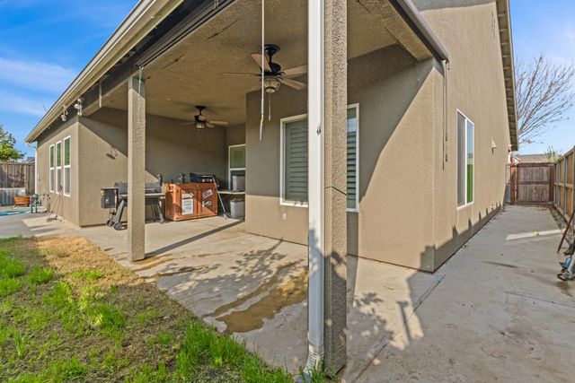 7287 W San Bruno Avenue, Fresno, CA 93723