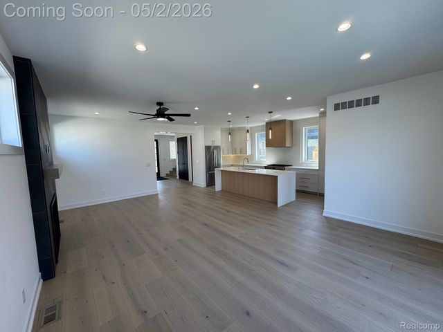 1885 Holland Avenue, Birmingham, MI 48009