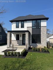 1885 Holland Avenue, Birmingham, MI 48009