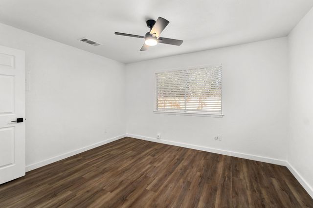 7600 Woodstone CV A, Austin, TX 78749