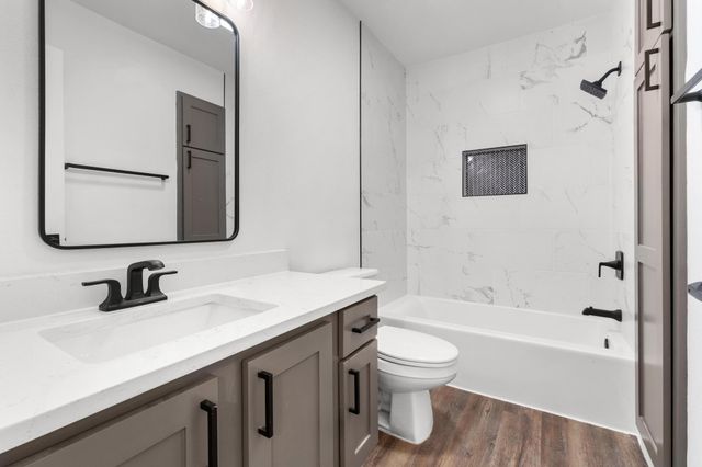 7600 Woodstone CV A, Austin, TX 78749