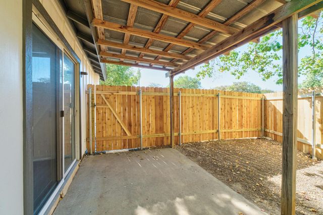 7600 Woodstone CV A, Austin, TX 78749