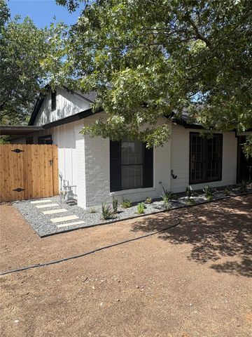 7600 Woodstone CV A, Austin, TX 78749