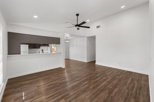 7600 Woodstone CV A, Austin, TX 78749