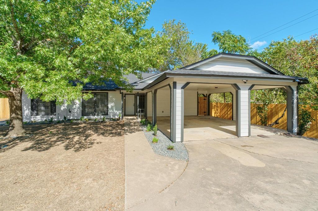 7600 Woodstone CV A, Austin, TX 78749