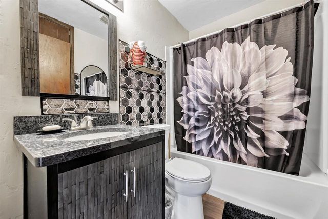 1026 27TH STREET, Two Rivers, WI 54241