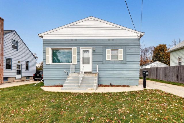 1026 27TH STREET, Two Rivers, WI 54241