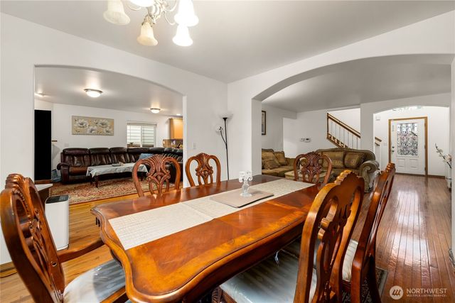 16107 SE 256th Place, Covington, WA 98042