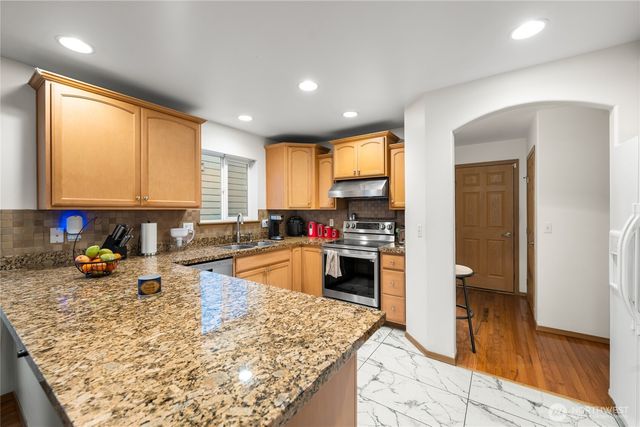 16107 SE 256th Place, Covington, WA 98042