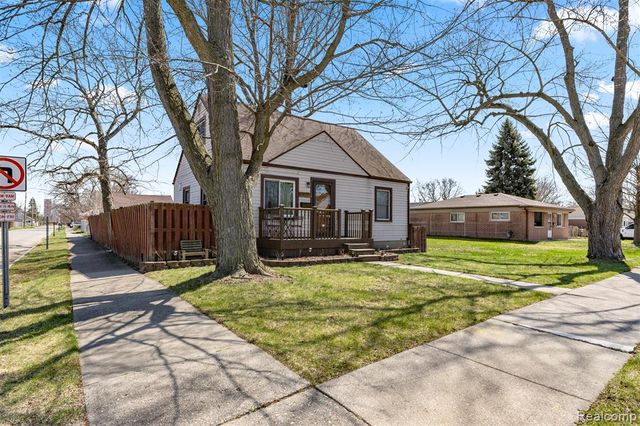 4903 Bedford Street, Dearborn Heights, MI 48125