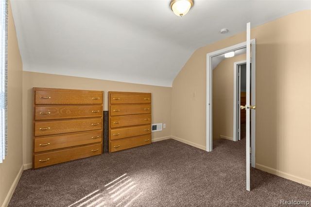 4903 Bedford Street, Dearborn Heights, MI 48125