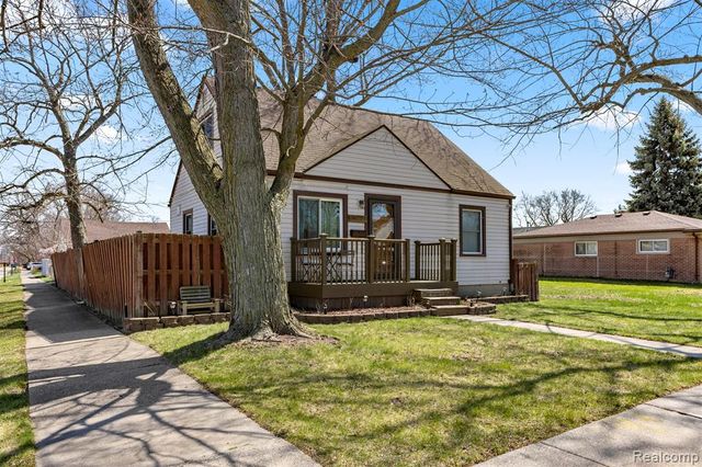 4903 Bedford Street, Dearborn Heights, MI 48125