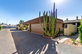 3033 N 39TH Street 4, Phoenix, AZ 85018