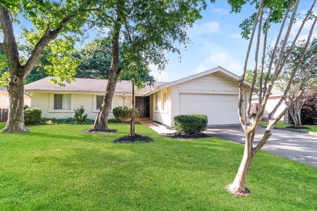 4439 Algernon Drive, Spring, TX 77373