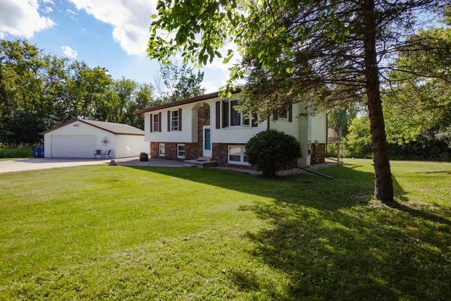 W8107 W CLARK ROAD, Oakfield, WI 53065