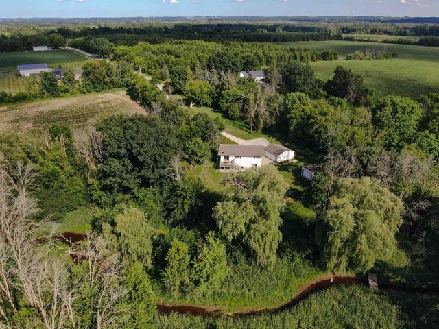 W8107 W CLARK ROAD, Oakfield, WI 53065