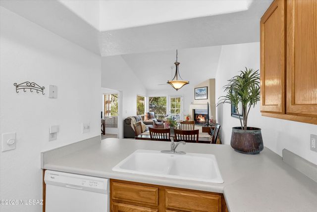 7601 N Calle Sin Envidia Apt 48, Tucson, AZ 85718